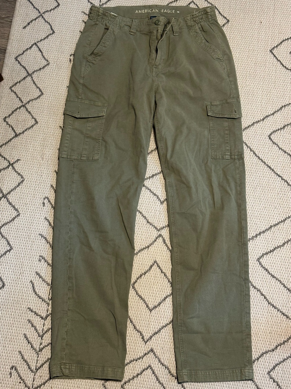 American Eagle Outfitters Women’s Olive Green Cargo Pants